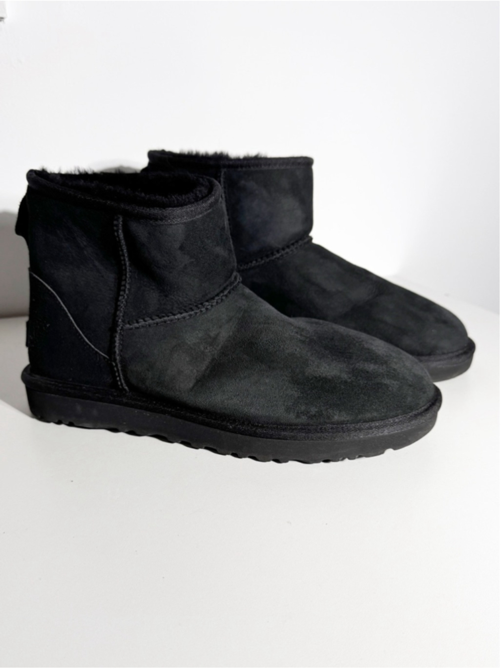 UGG Classic Mini II Black size 11